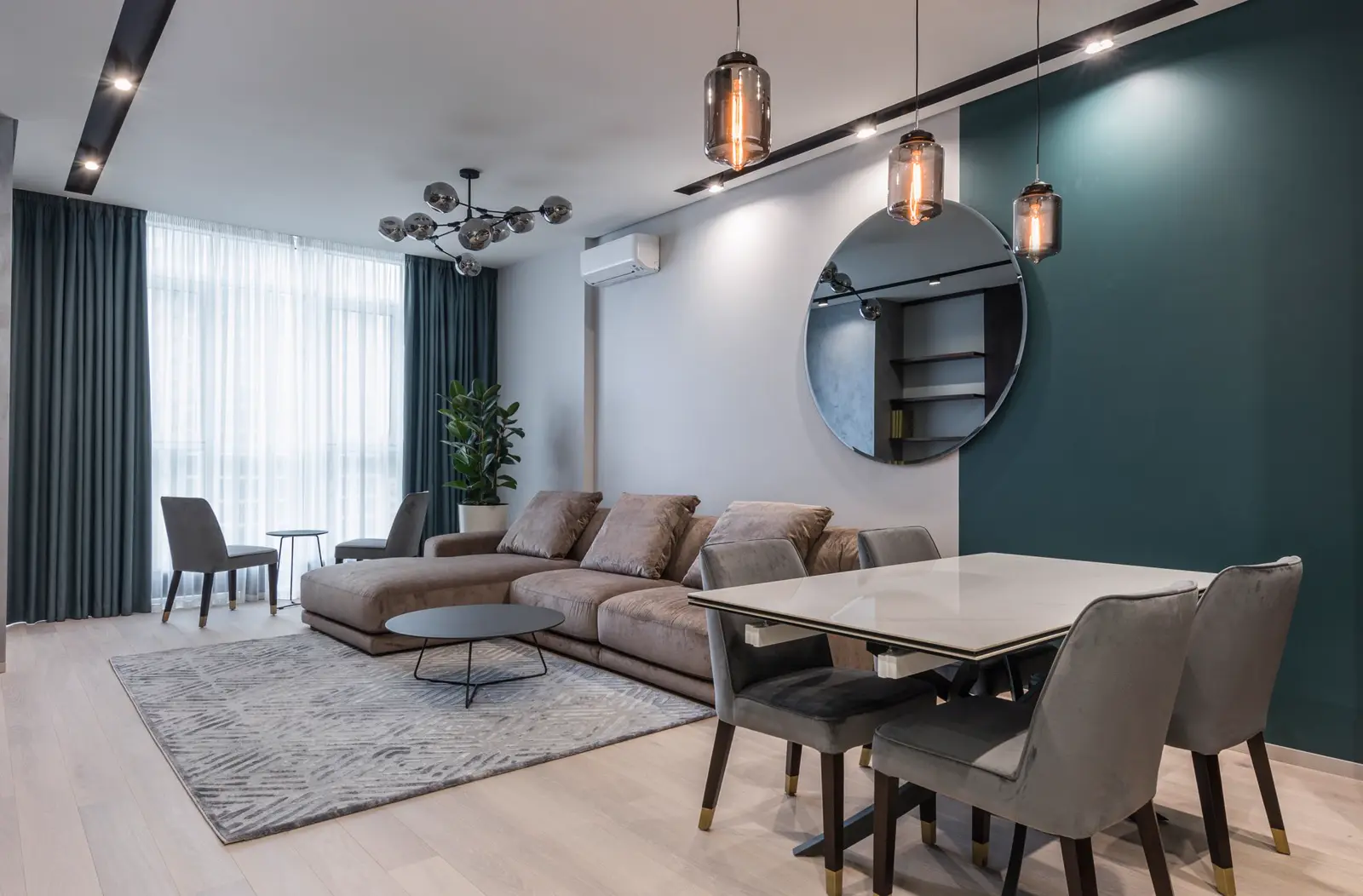 Apartament cu 3 camere